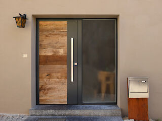 Prremium Haustür in Holz-Glas Optik