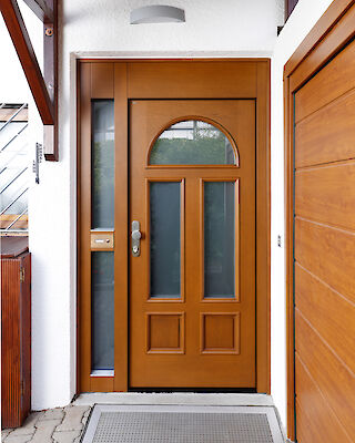 Haustürenmodell Topic A102-T1 mit Seitenteil